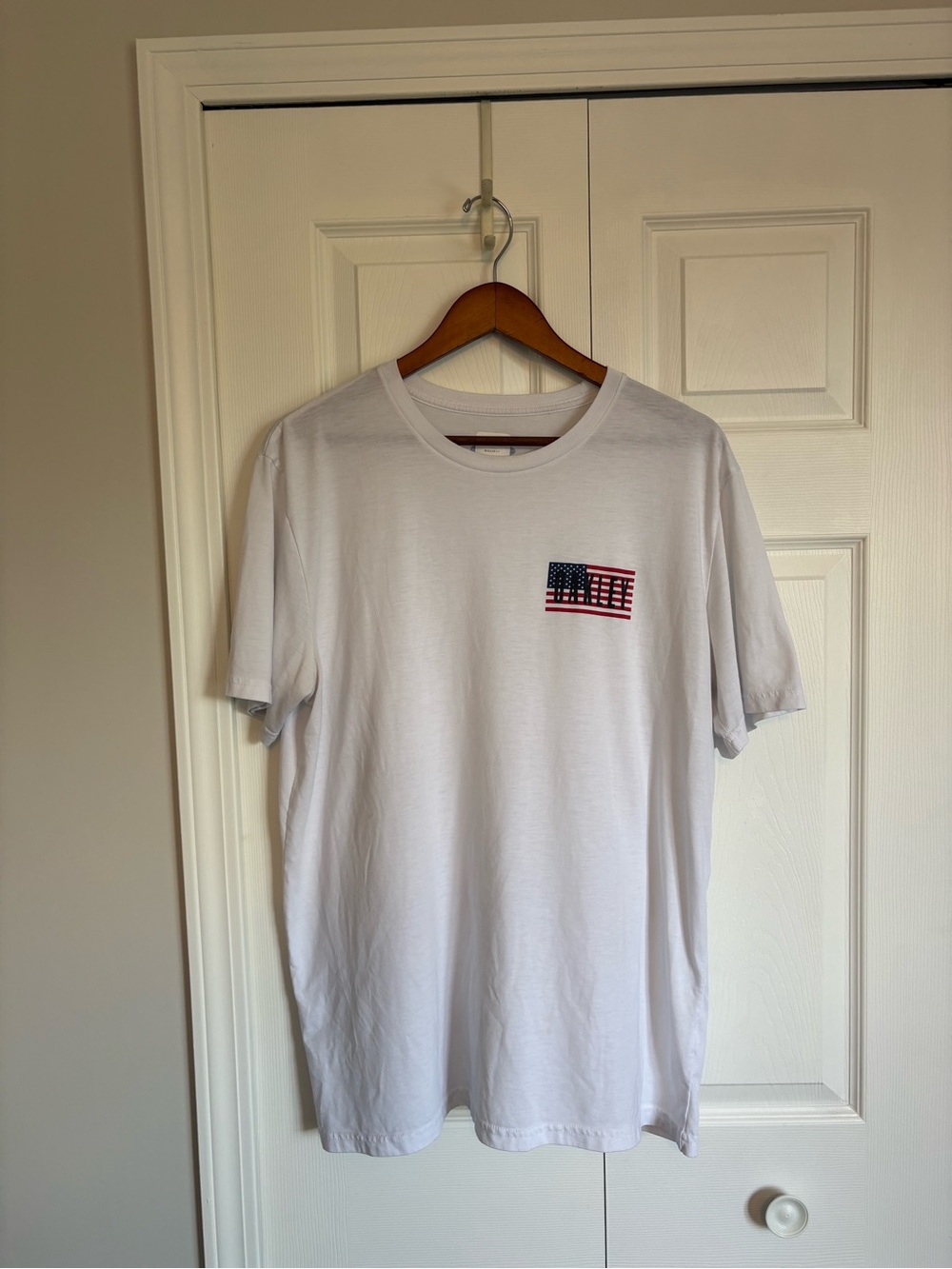 Oakley USA Flag White Tshirt Mens XL Hydrolix Regular Fit Short Sleeve